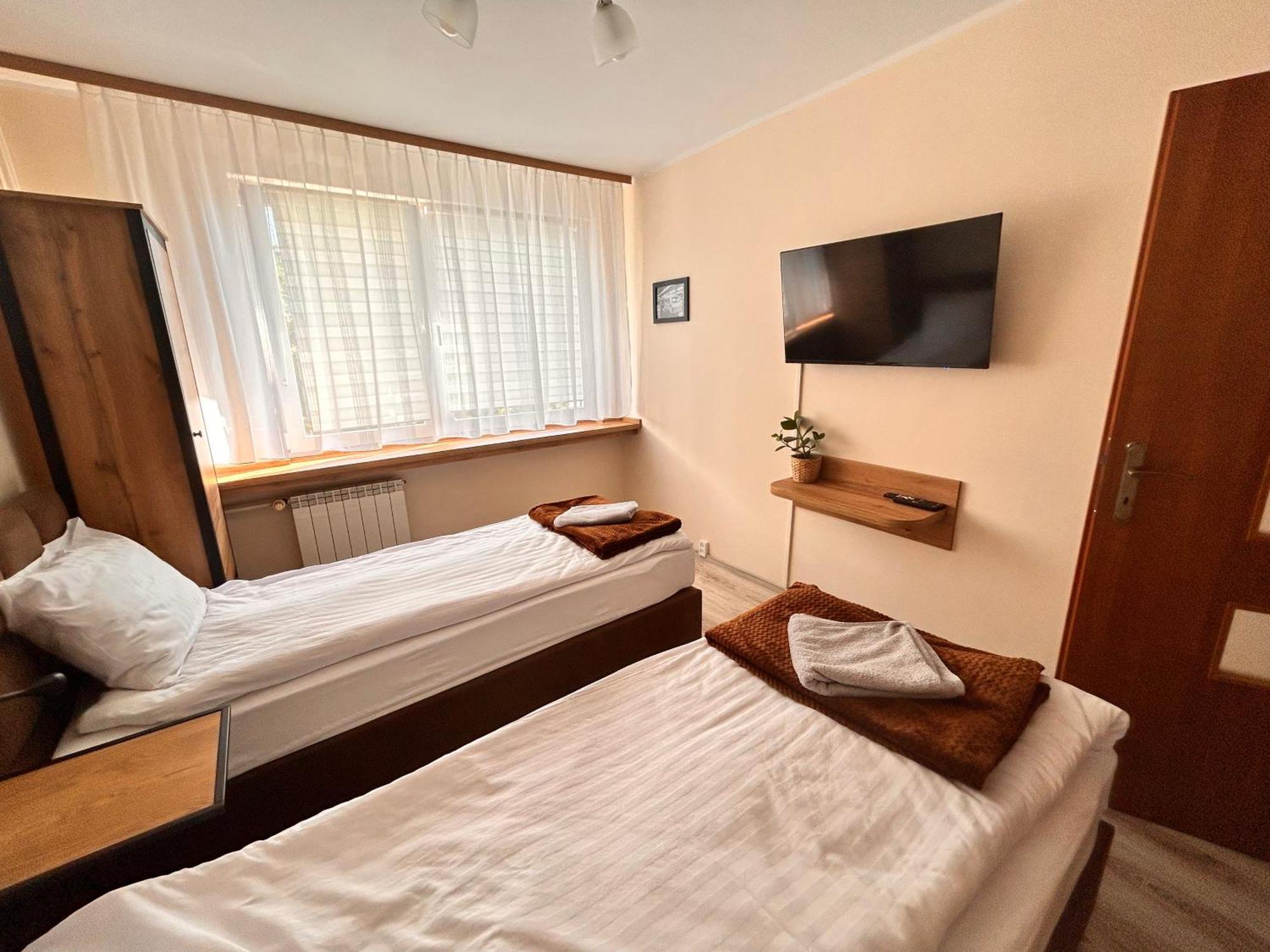 Apartament Tychy Miasto 60M2 Exteriör bild