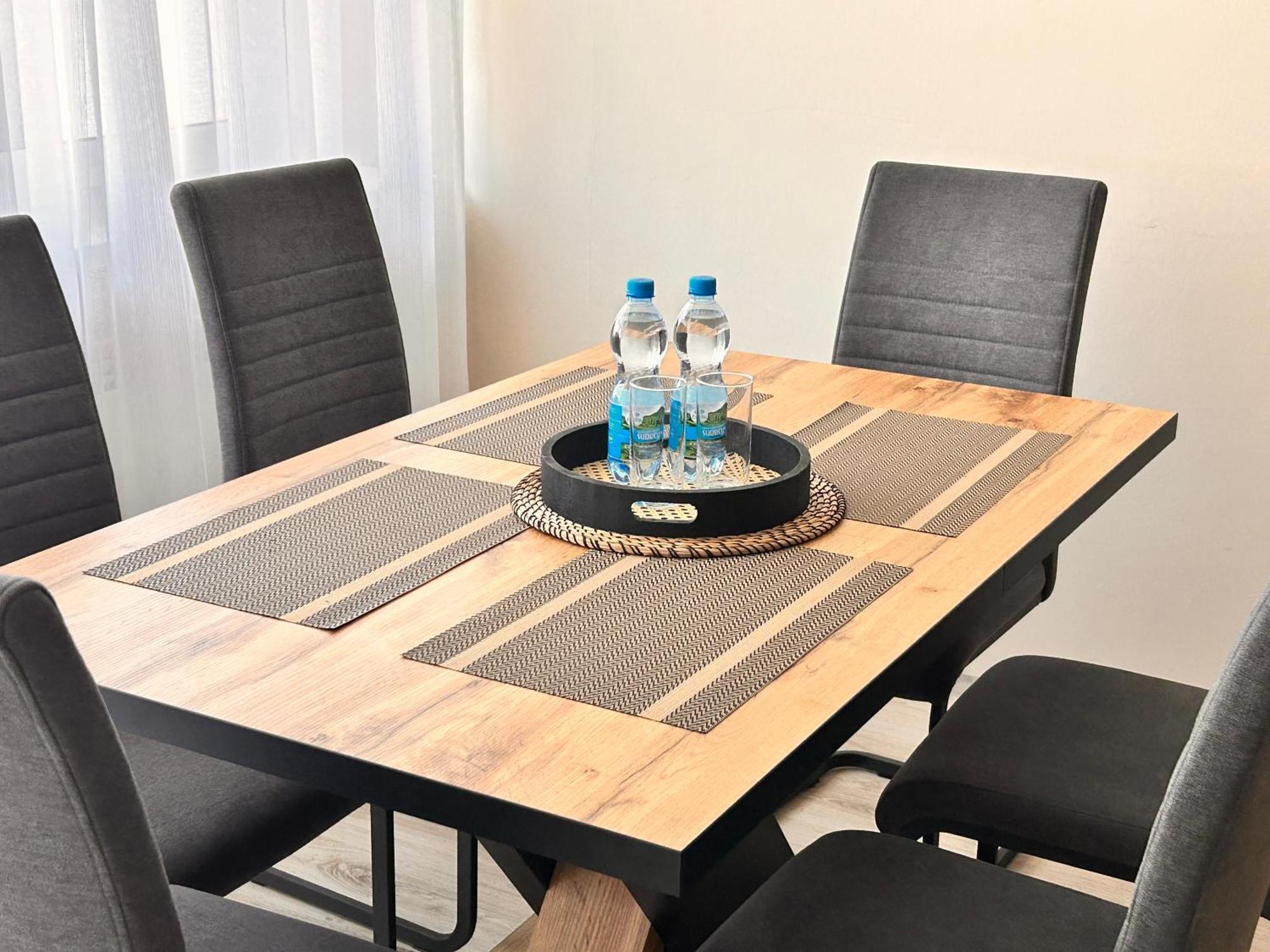 Apartament Tychy Miasto 60M2 Exteriör bild
